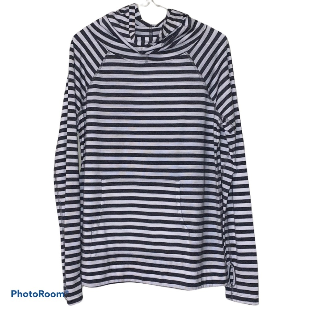 Be Inspired medium striped lightweight hoodie